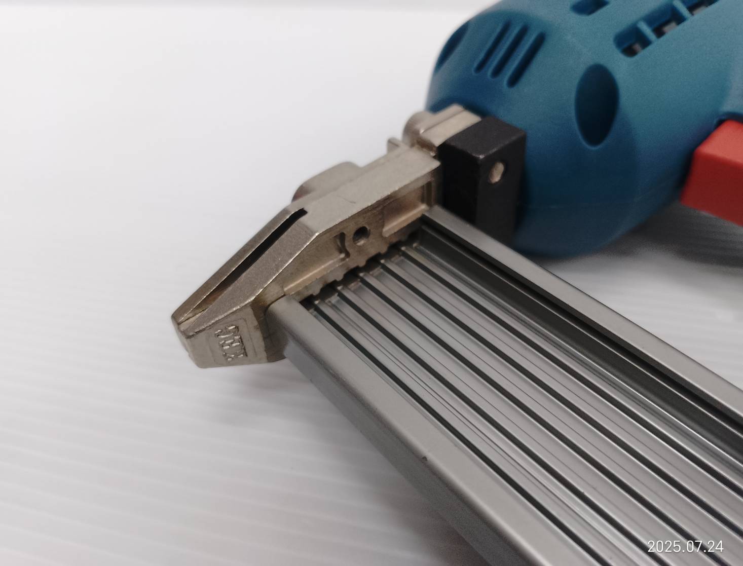 EUROX ปืนยิงแม็กไฟฟ้า ขาเดียว F30