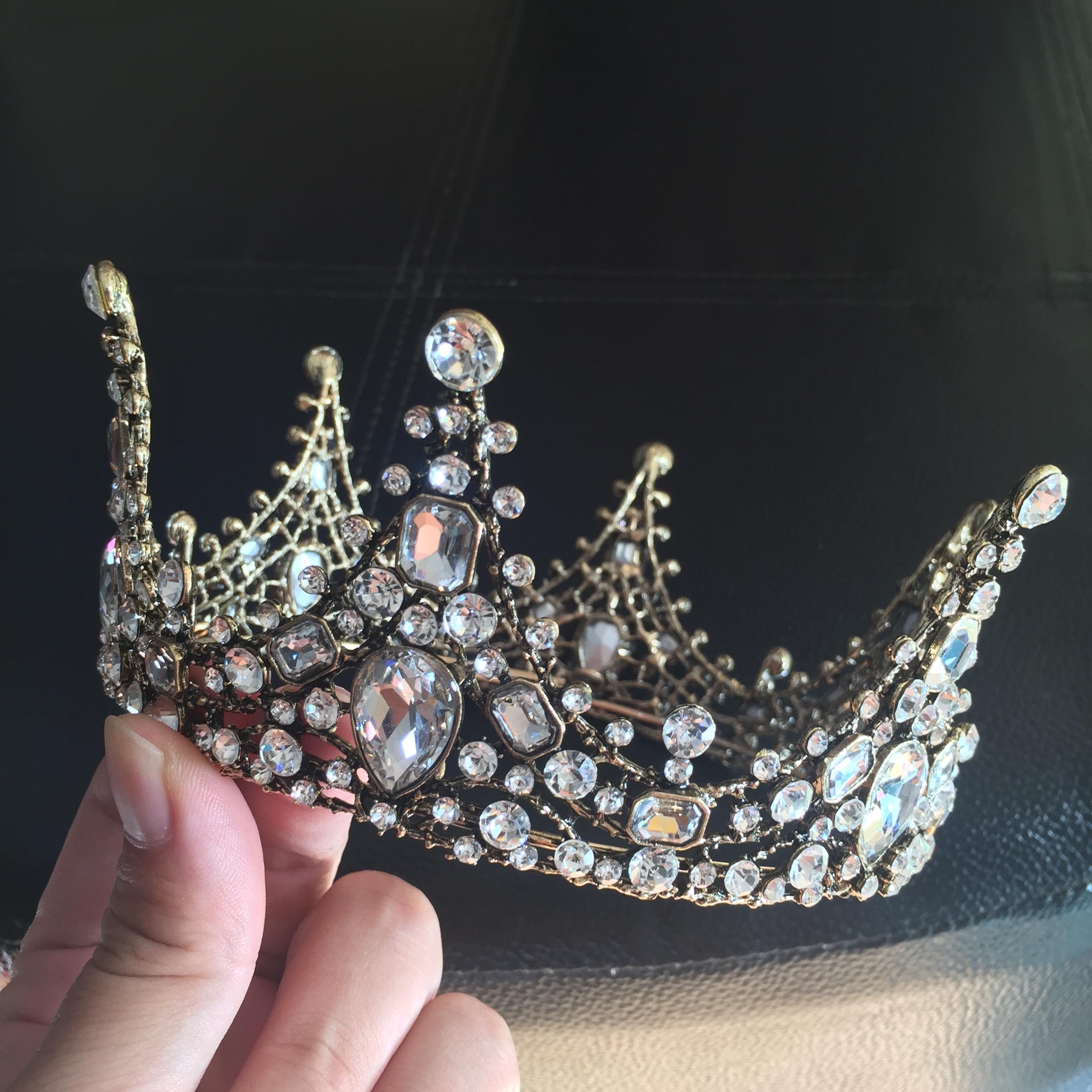 (พร้อมส่ง) มงกุฏ 043