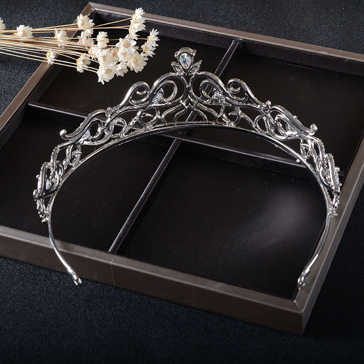 (พร้อมส่ง) เทียร่า 043 มงกุฎนางงาม มงกุฎเจ้าหญิง งานสวย ปราณีต QCเพชรทุกเม็ด สินค้าพร้อมส่งจากไทย