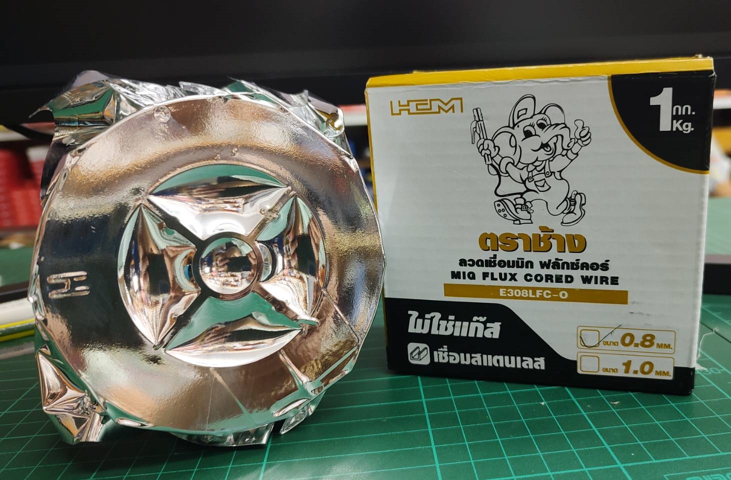 ลวดเชื่อมสแตนเลสฟลักซ์คอร์ 0.8mm. 1Kg. E308LFC-0-0.8 ตราช้าง