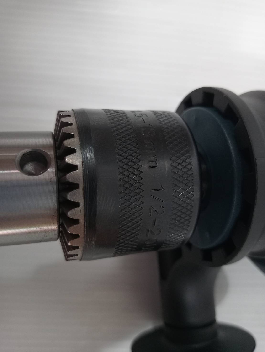 สว่านกระแทก1/2 GSB600 Fisherman box kit BOSCH