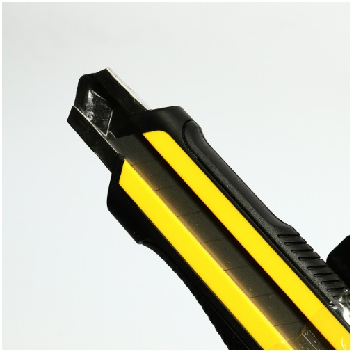 มีดคัตเตอร์ DYNAGRIP 6" 10-418 STANLEY