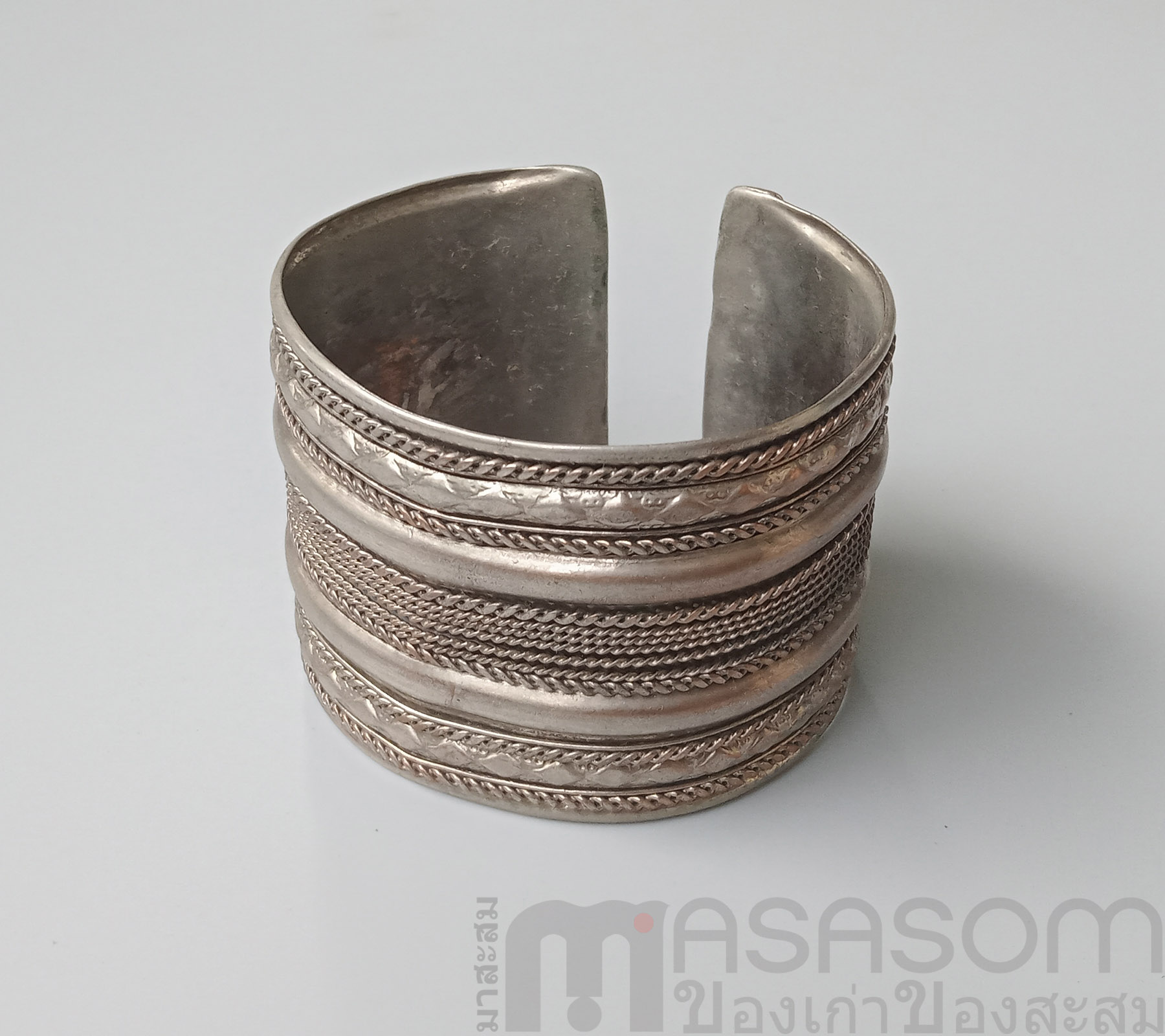 กำไลกะไหล่เงินเก่า