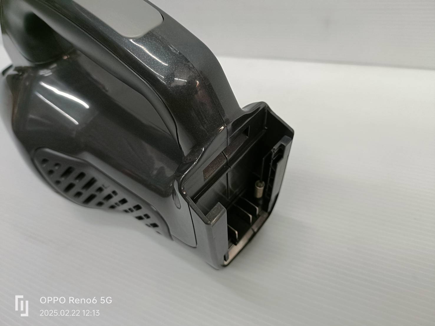 เครื่องดูดฝุ่นมือถือไร้สาย 20V BCHV001D1E-B1 BLACK&DECKER