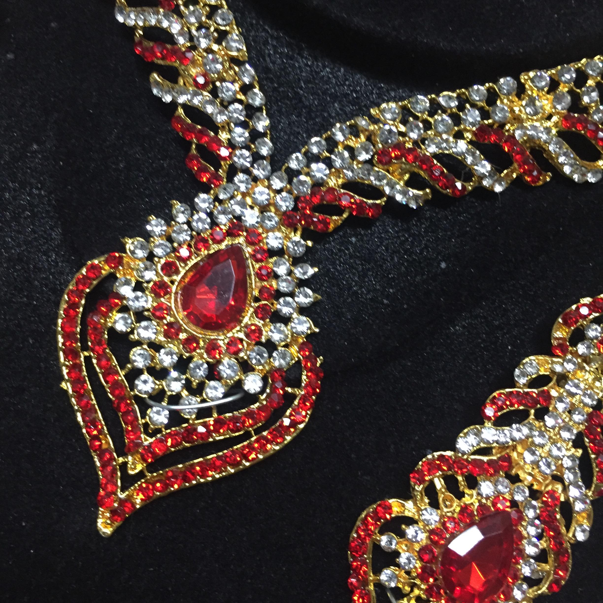 (พร้อมส่ง) เครื่องประดับอินเดีย 001 สีแดง