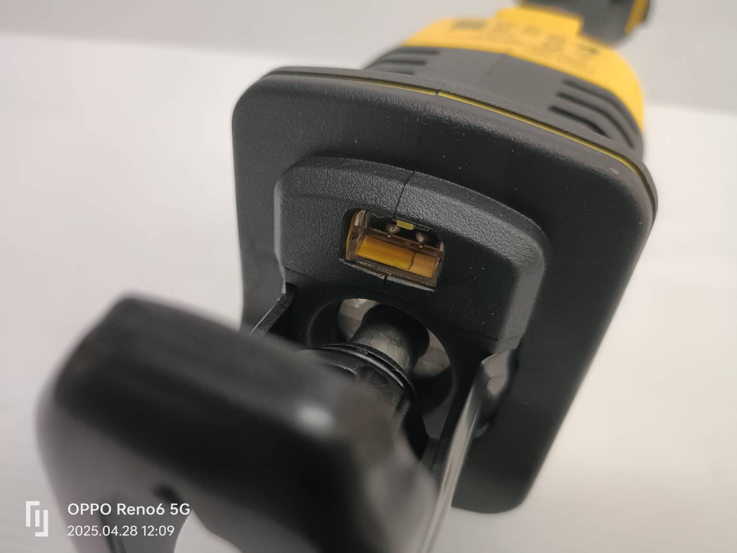 เซเบอร์12V DCS312N DEWALT