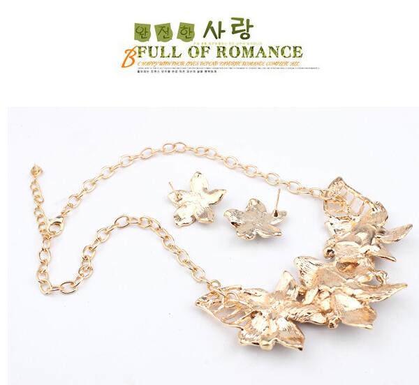 (พร้อมส่ง) สร้อยคอแฟชั่น 060 สีดำ (ต่างหูเข็ม)