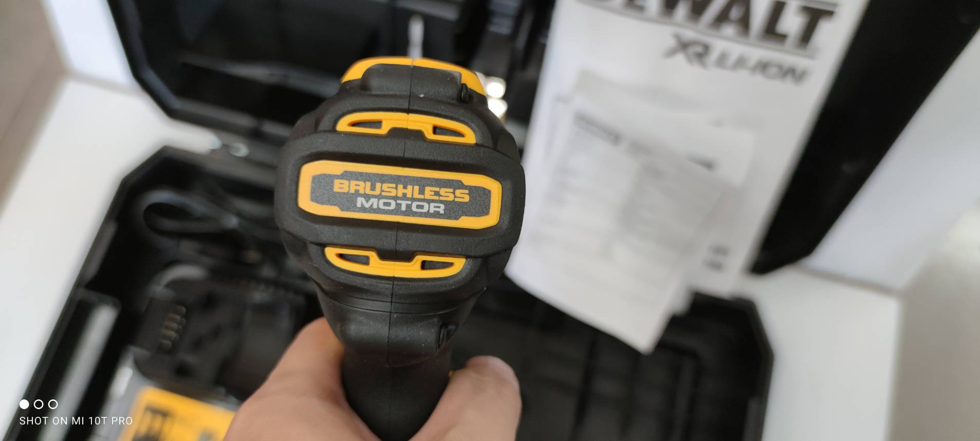 สว่านกระแทก12V DCD706D2 DEWALT