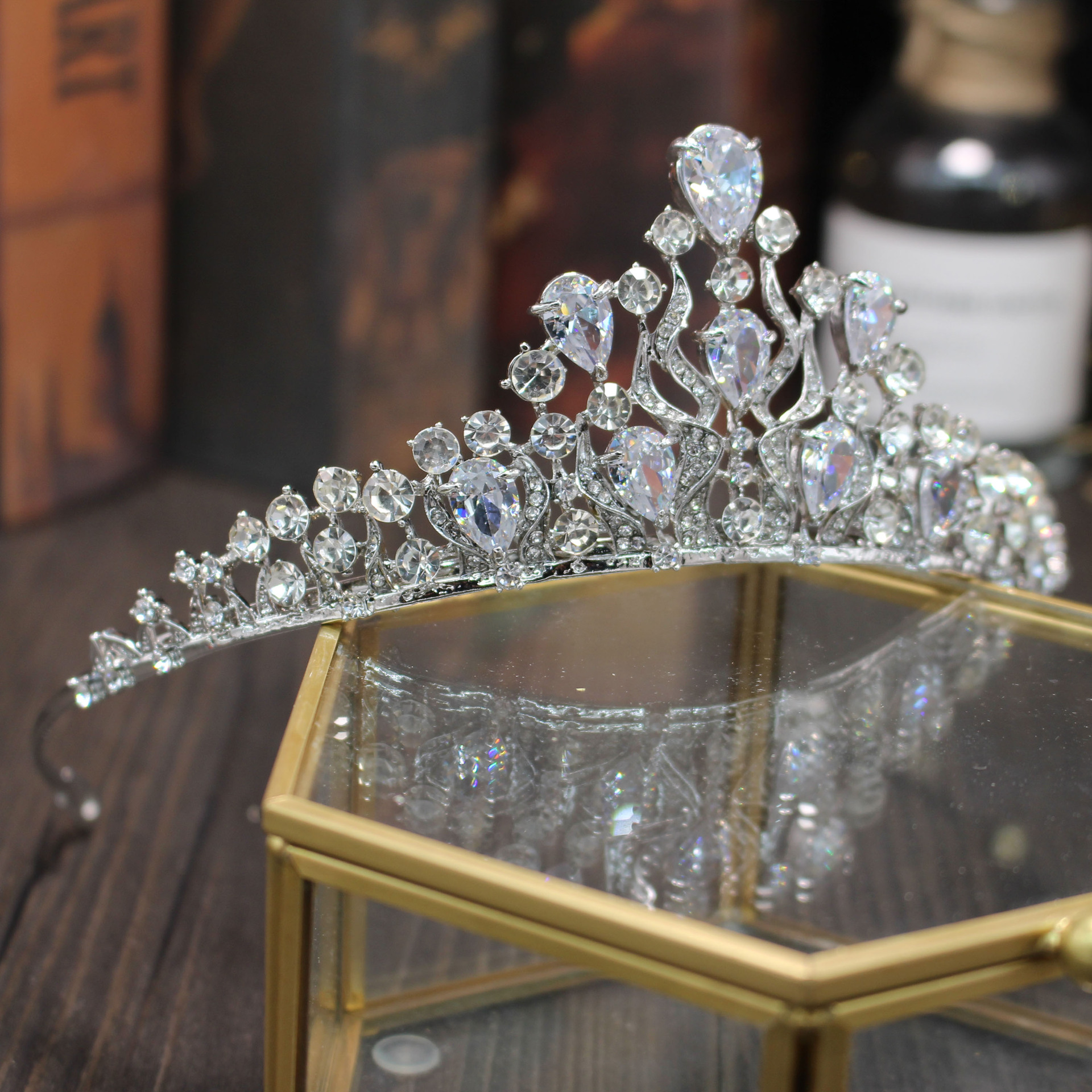 (พร้อมส่ง) เทียร่า 235 มงกุฎนางงาม มงกุฎเจ้าหญิง งานสวย ปราณีต QCเพชรทุกเม็ด สินค้าพร้อมส่งจากไทย