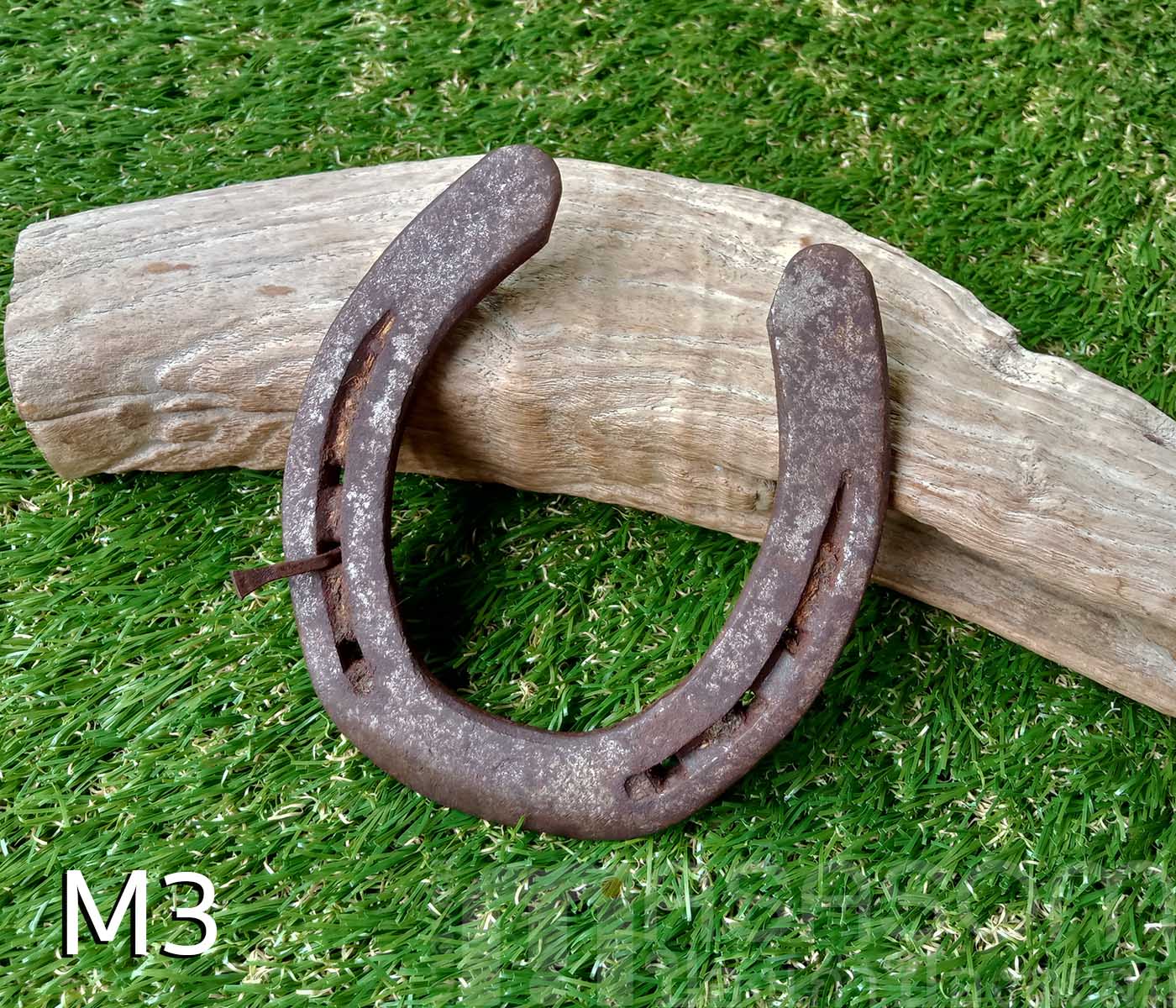 เกือกม้าเก่า วัตถุมงคลนำโชค