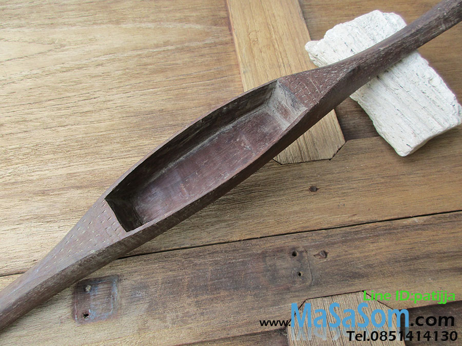 กระสวยทอผ้าเก่า A29