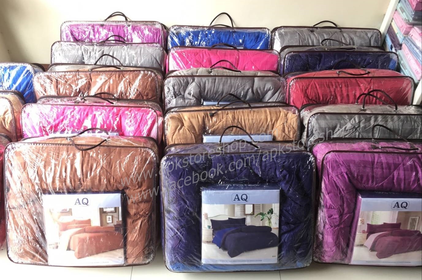 ขายส่ง ชุดผ้าปูที่นอนพร้อมผ้านวม 6ฟุตx6ชิ้น สีพื้น-ลายริ้ว ส่ง 410 บาท