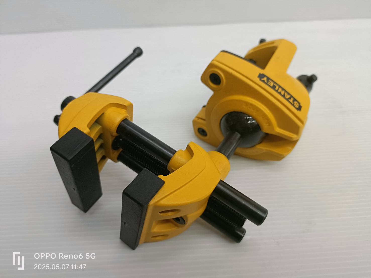 STANLEY ปากกาจับชิ้นงาน 3" แบบชุดคู่ หมุนได้360องศา รุ่น 1-83-069