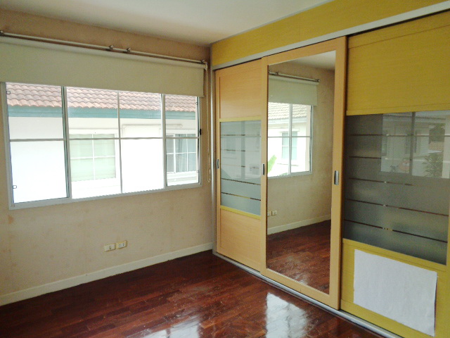 🚩H1091 ขายบ้านเดี่ยว 76.3 ตร.วา หมู่บ้านมัณฑนา วัชรพล-รามอินทรา2 แขวงท่าแร้ง เขตบางเขน ทำเลดี ใกล้ห้าแยกวัชรพล อยู่หลังมุม