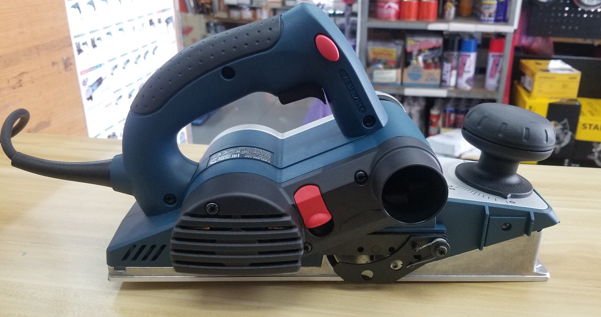 กบ3" GHO40-82C BOSCH