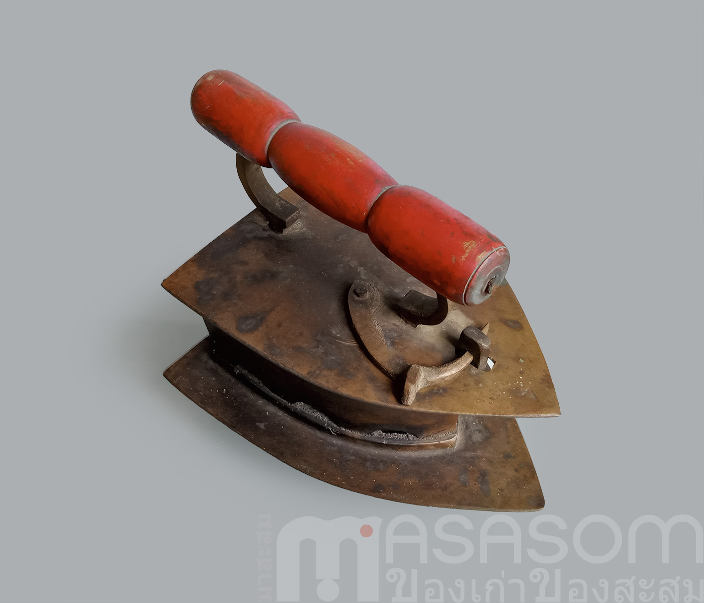 เตารีดผีเสื้อทองเหลืองโบราณ