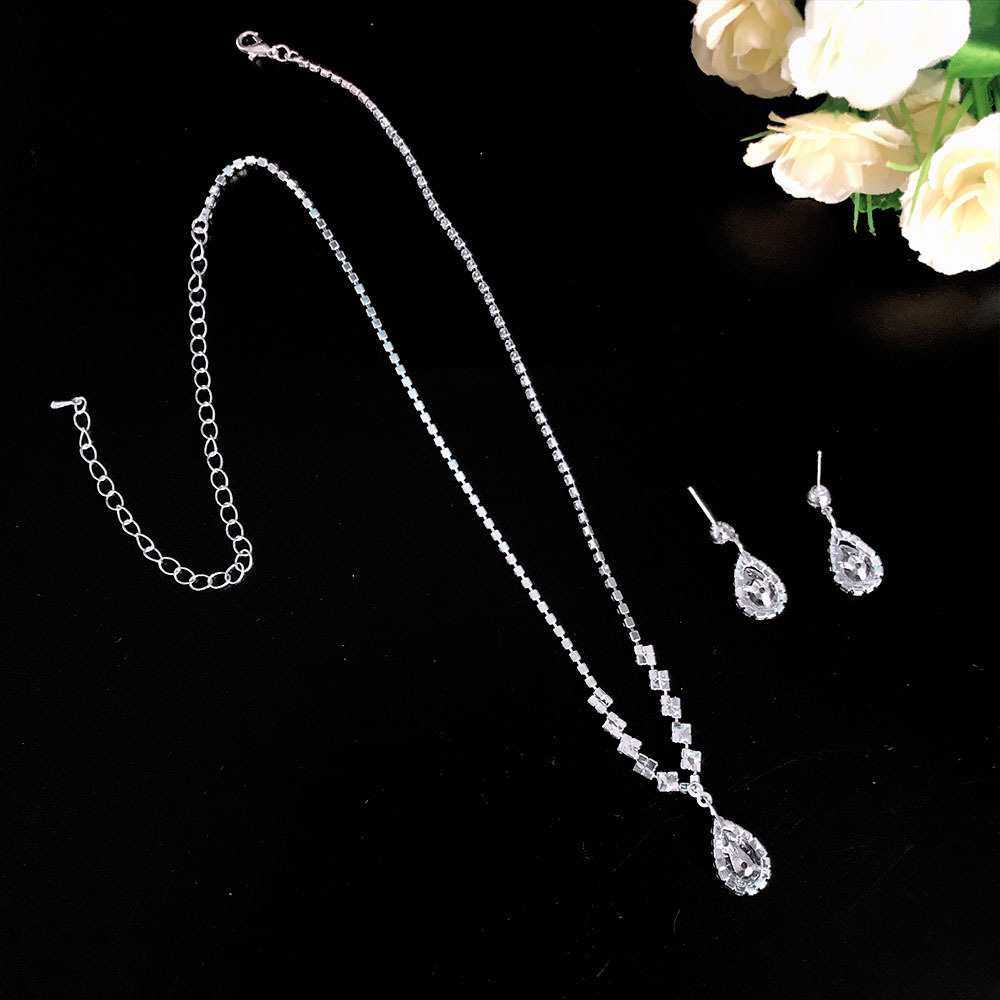 (พร้อมส่ง) สร้อยคอเพชร+ต่างหู 031 (เข็ม)