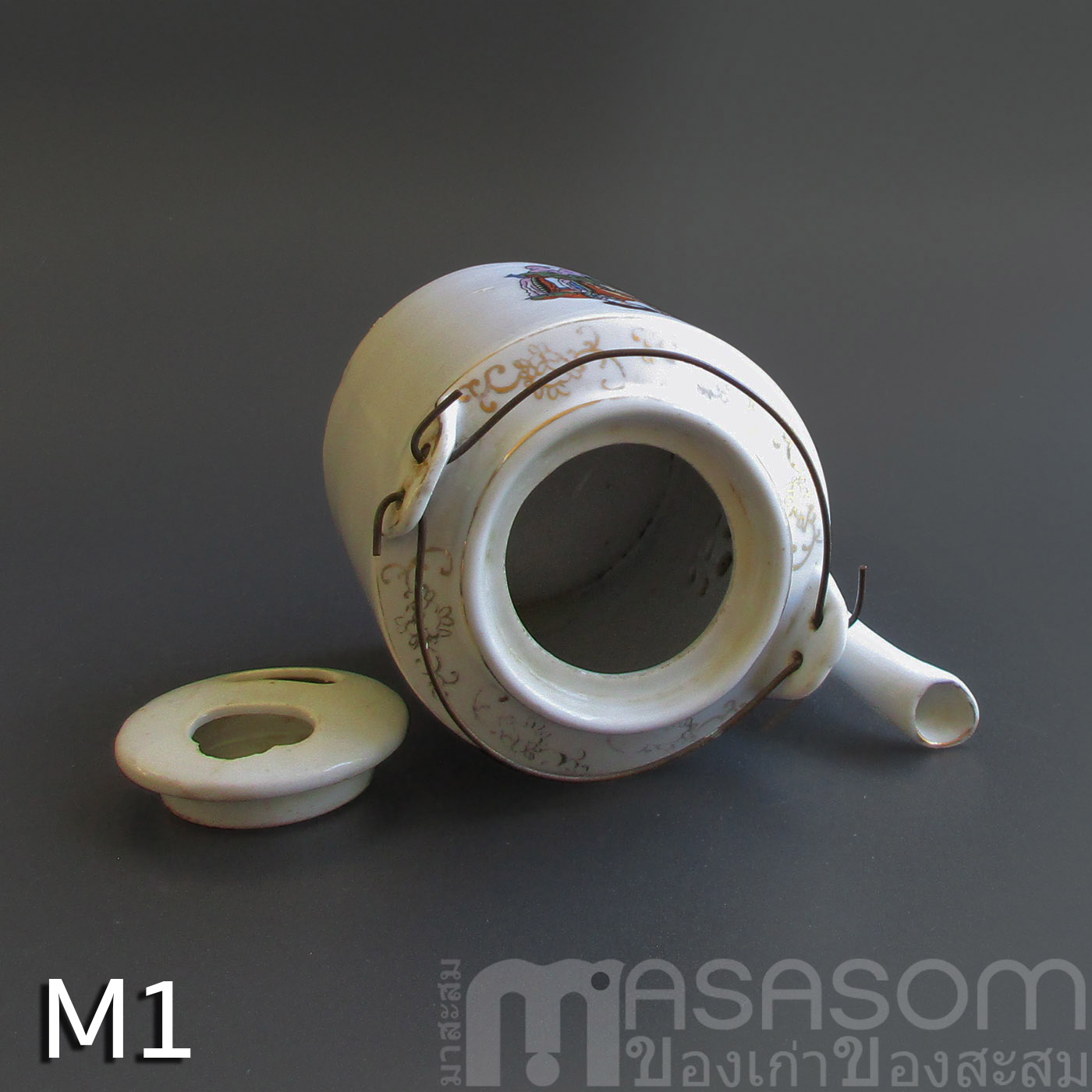 กาน้ำชาเก่า