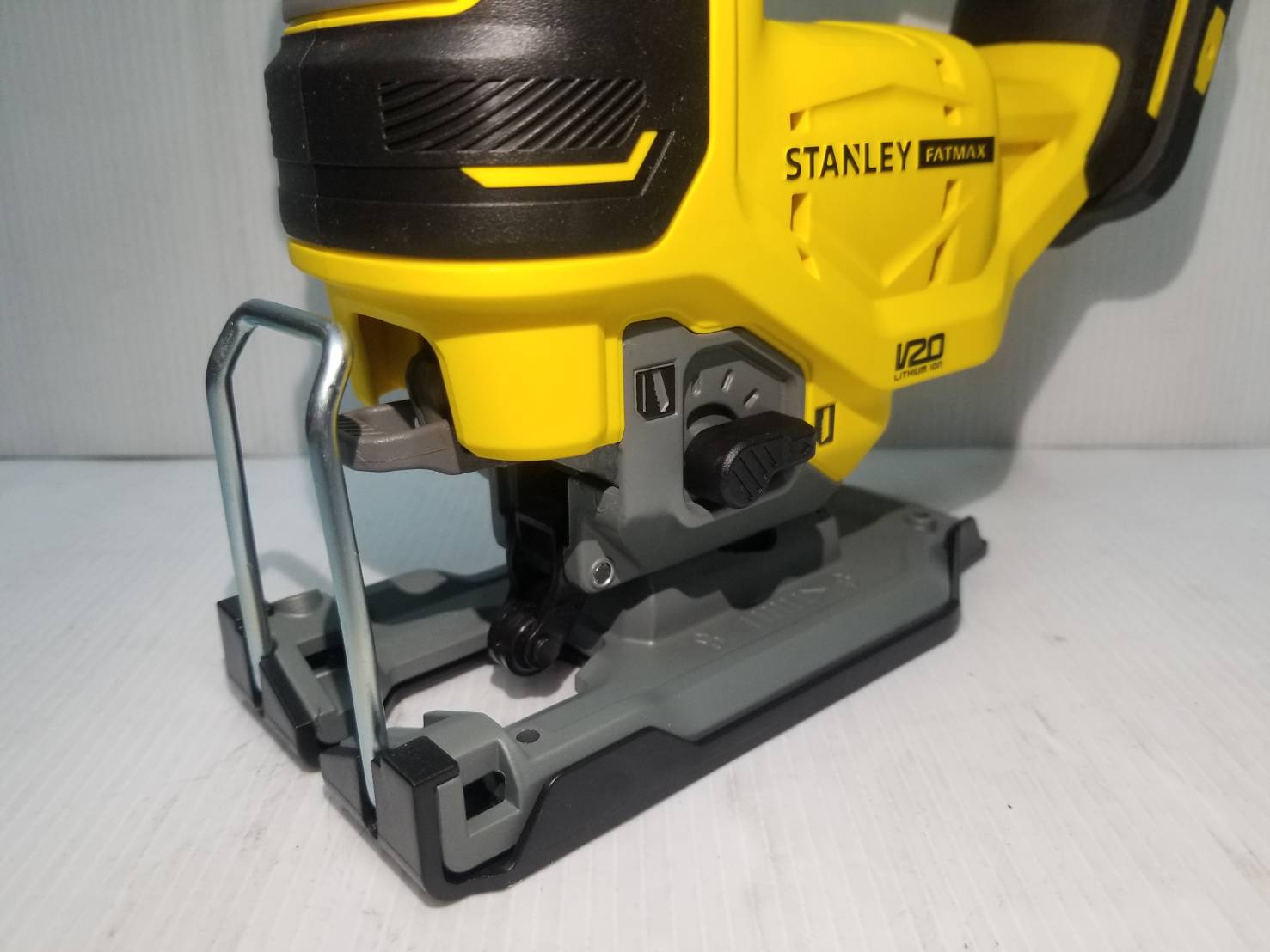 จิกซอไร้สาย SBJ650 STANLEY