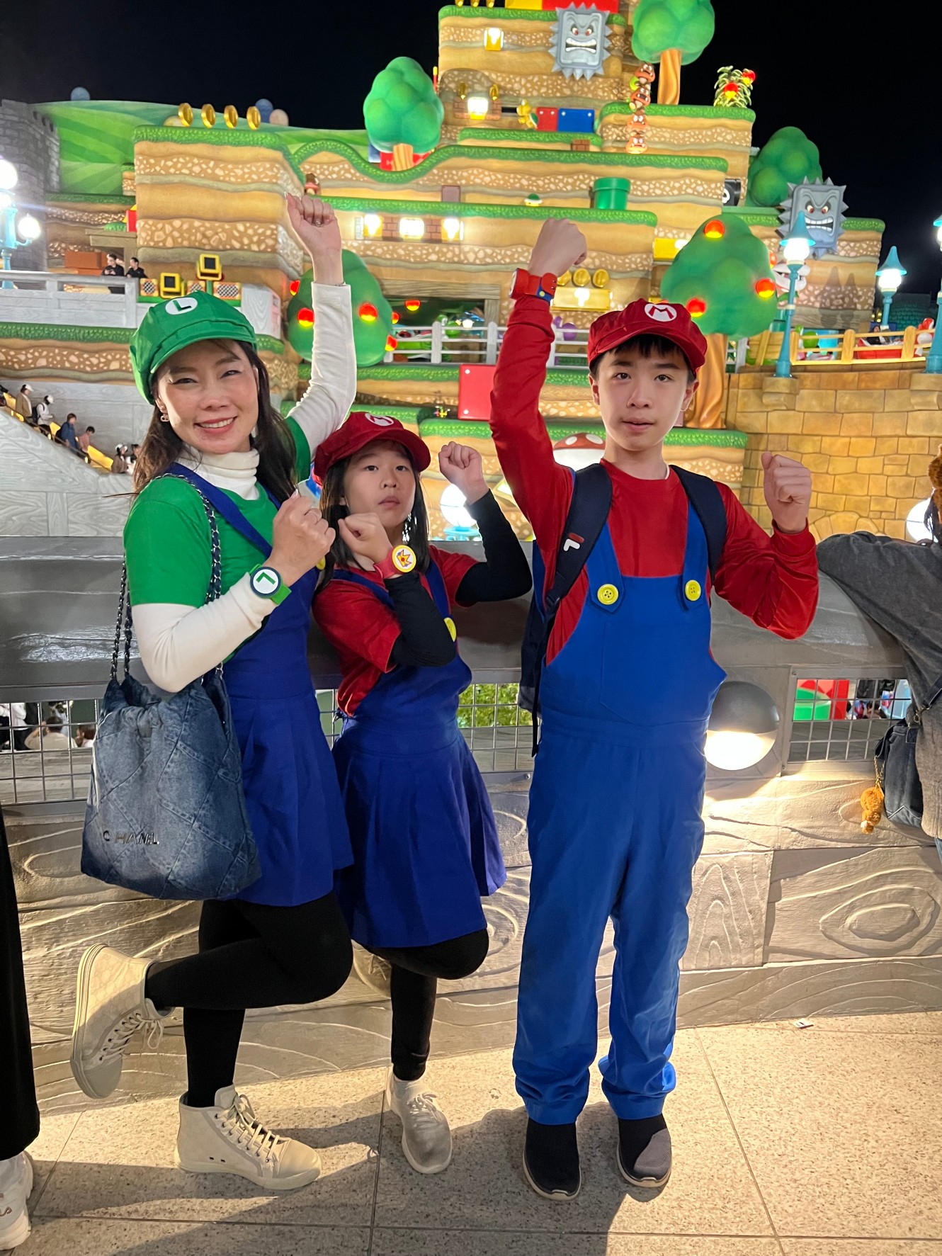 ชุดมาริโอ้หญิง