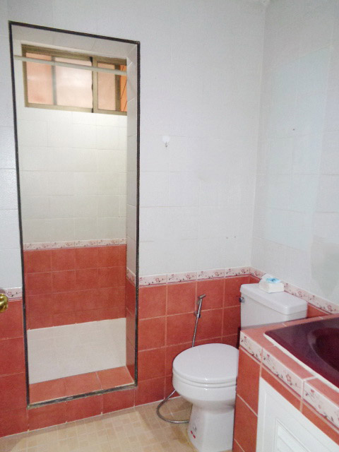 H1199 ขายบ้านเดี่ยวหลังมุม 288 ตร.วา หมู่บ้านศรีเจริญวิลล่า เทพารักษ์ โครงการติดถนนเทพารักษ์ ห่างแยกเทพารักษ์ 1.6 กม. ใกล้รถไฟฟ้า