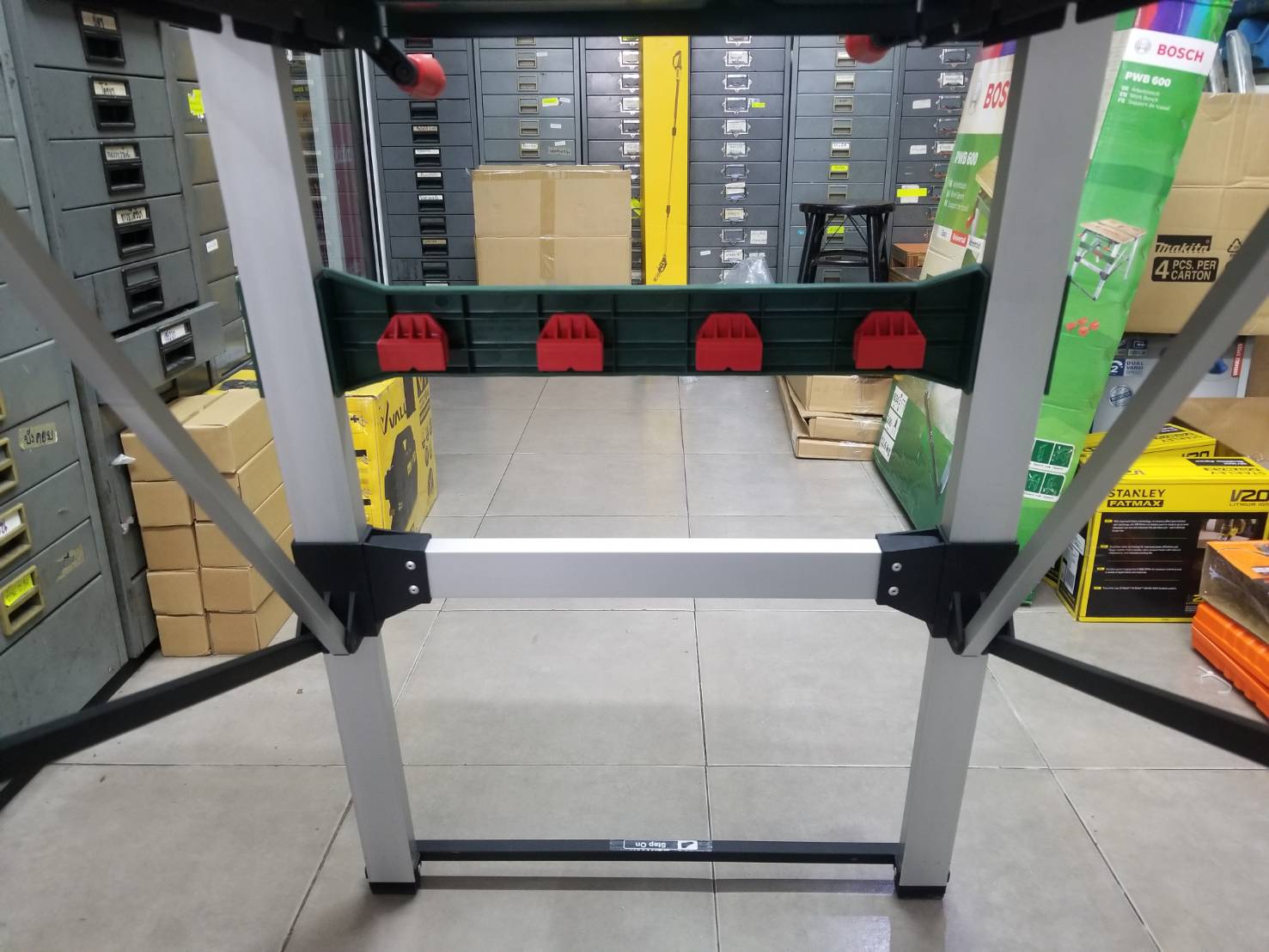 โต๊ะจับชิ้นงาน PWB600 BOSCH