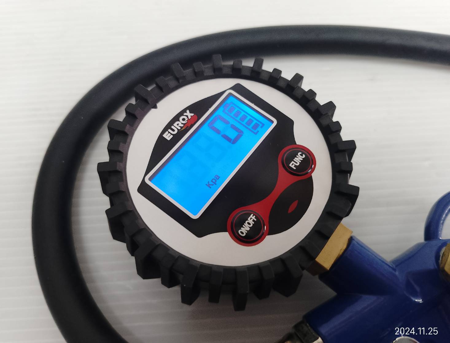 EUROX ปืนเติมลมยาง ความยาวสายเติมลม: 12 นิ้ว