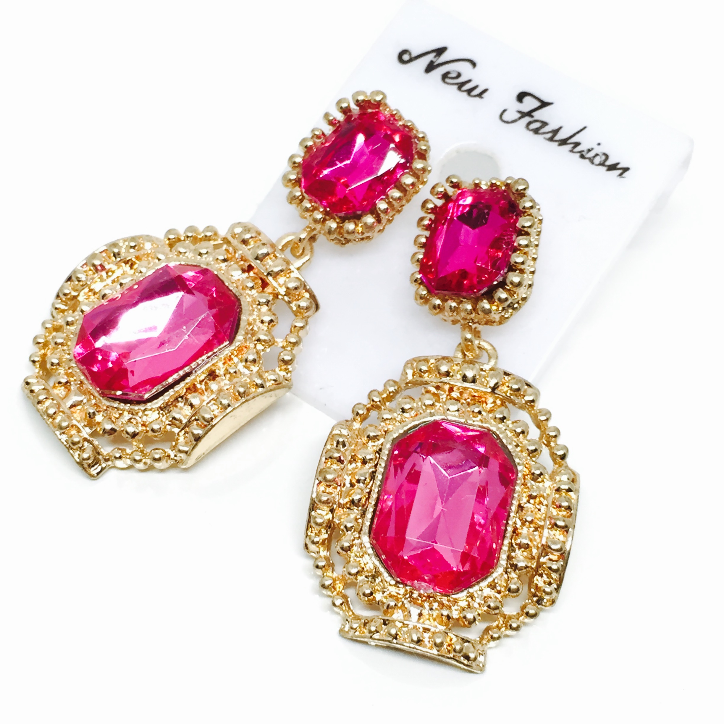 (พร้อมส่ง) ต่างหูคละแบบ คู่ละ 50 บาท
