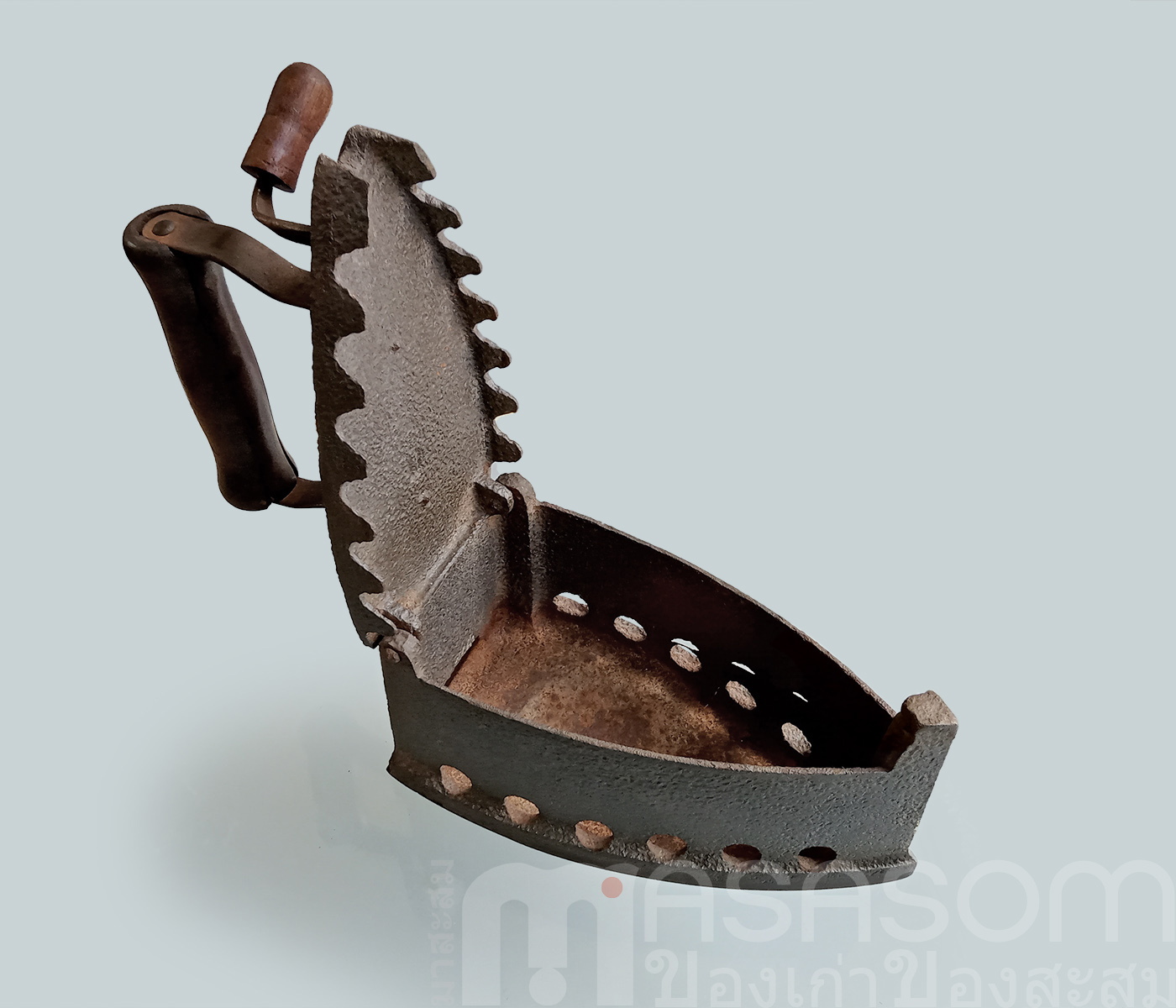 เตารีดเหล็กหล่อเก่ายุโรป