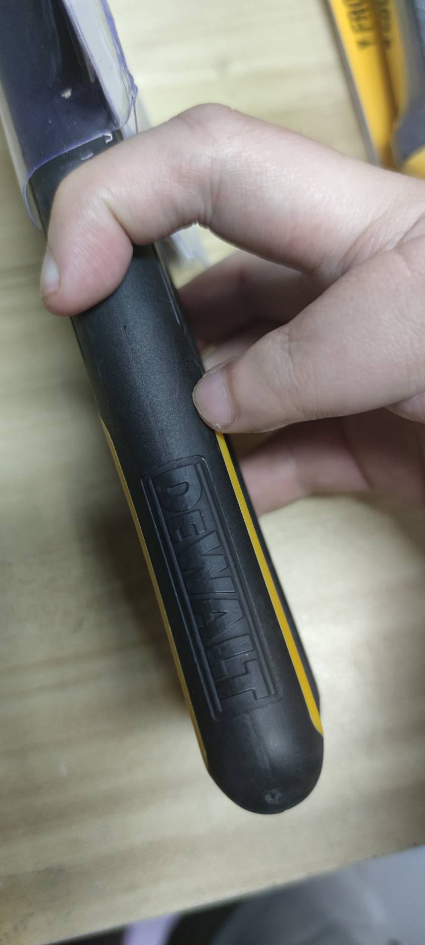 คีมรั้วFence Pliers 6in1 DWHT0-70273 DEWALT