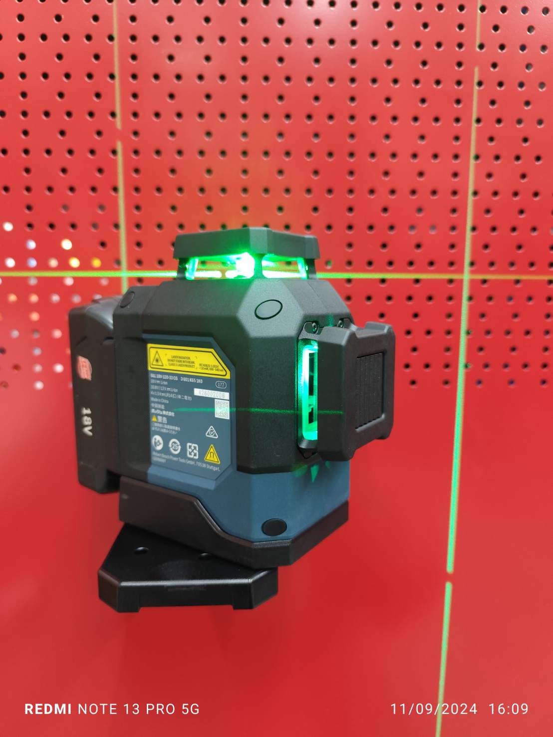 เลเซอร์ระดับ12เส้น แสงเขียว GLL18V-120-33CG BOSCH