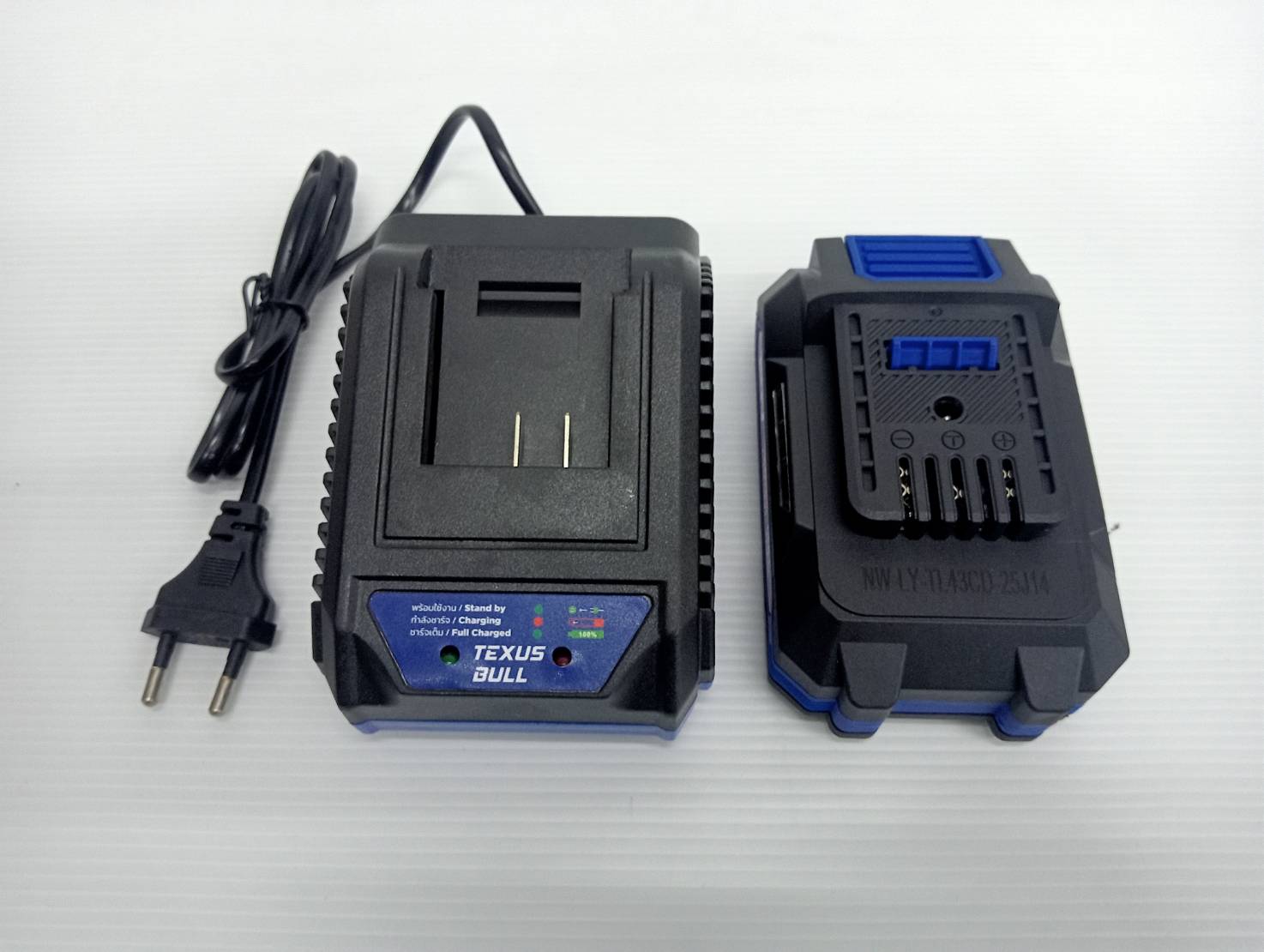 TEXUS BULL ไขควงแระแทกไร้สาย 20V พร้อมแบตเตอรี่ 2.0Ah อุปกรณ์19ชิ้น TX-9519