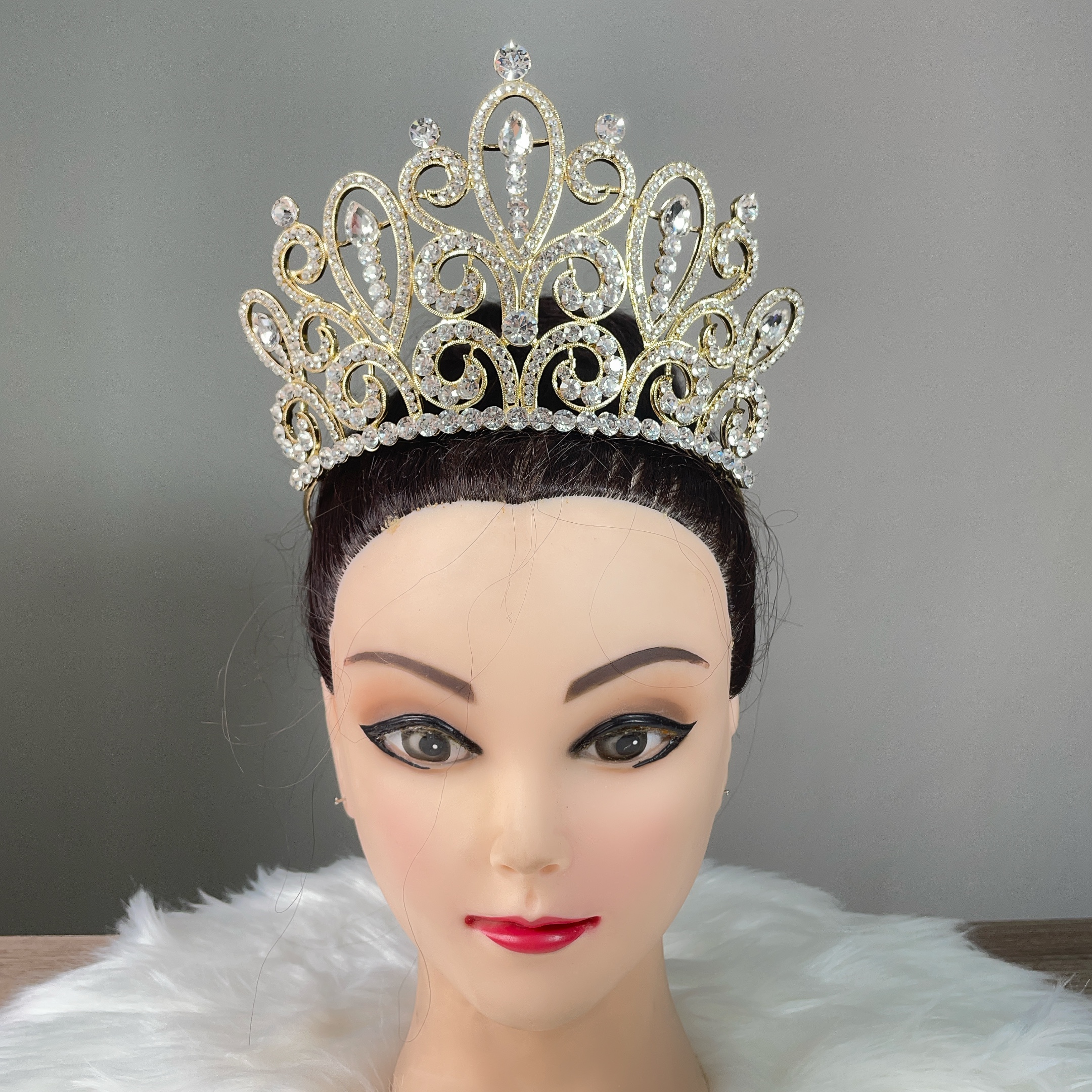 (พร้อมส่ง) เทียร่า 392 สีทอง มงกุฎนางงาม มงกุฎเจ้าสาว มงกุฎเพชร งานพรีเมี่ยม สินค้าพร้อมส่งจากไทย