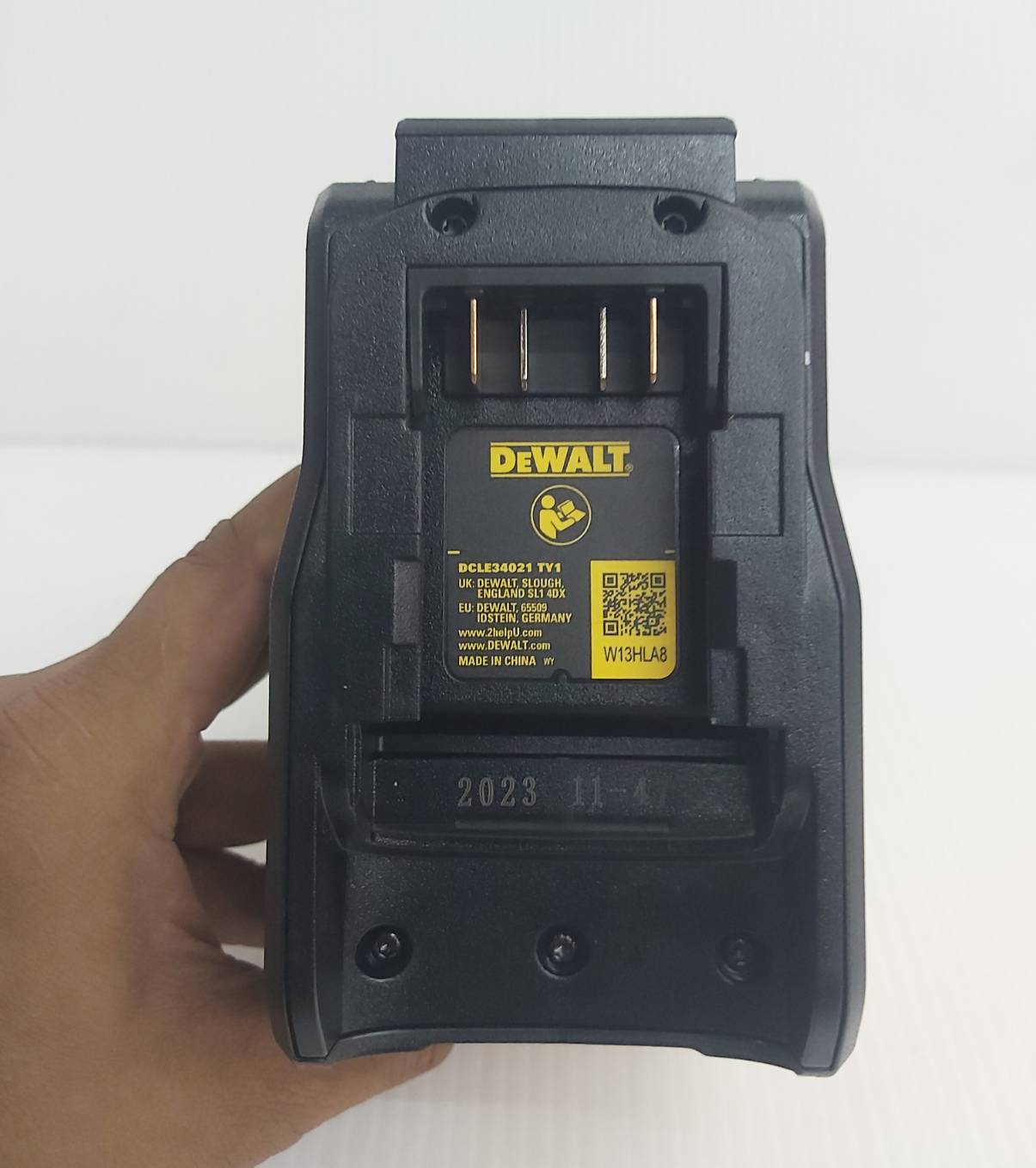 เลเซอร์ระดับ2เส้น แสงเขียว DCLE34021N DEWALT