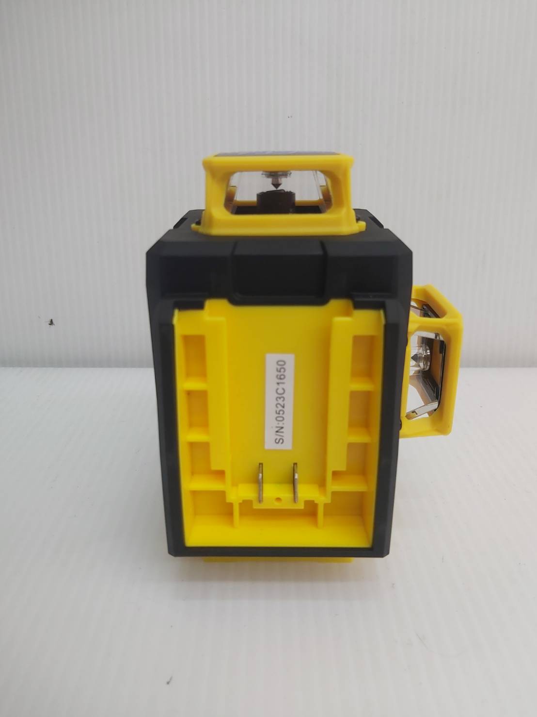 MARATHON WG-16L เครื่องวัดระดับเลเซอร์ แสงสีเขียว 16 เส้น (รวมขาตั้ง)