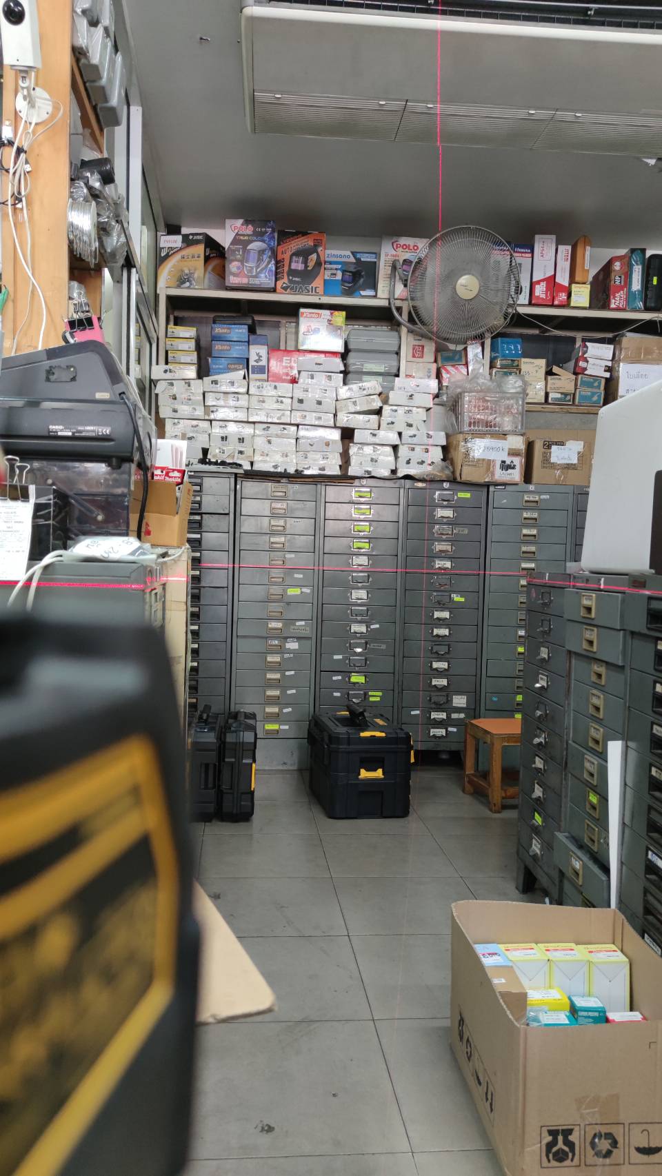 เลเซอร์ระดับ2เส้น แสงแดง DW088K DEWALT