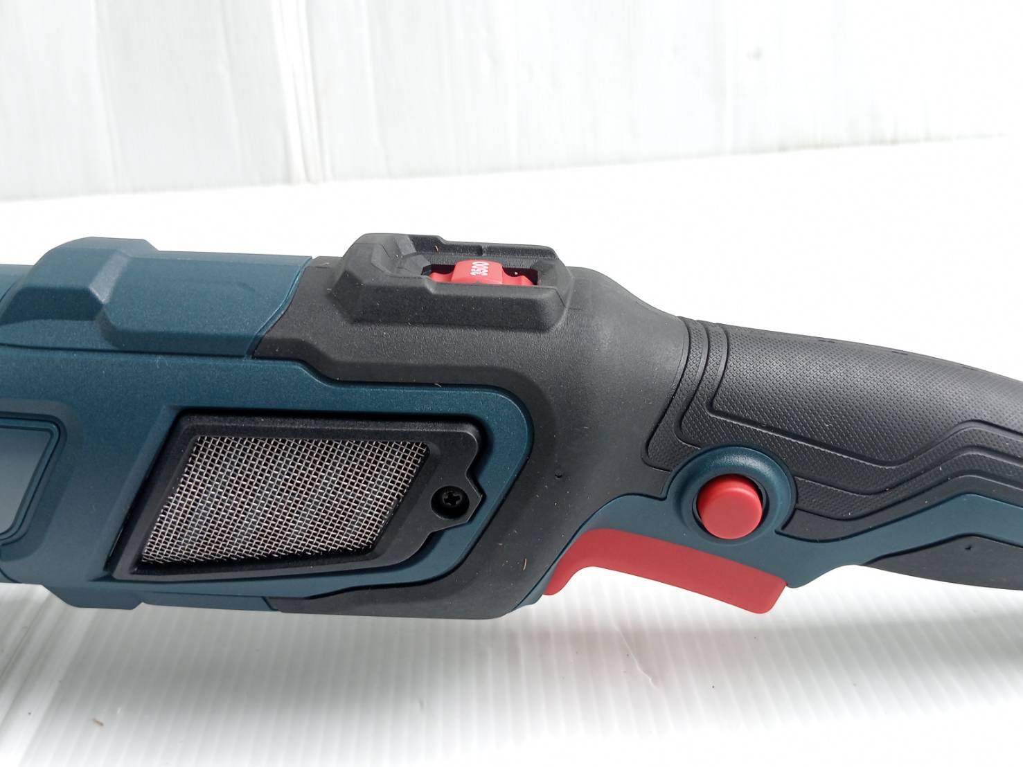 เครื่องขัดเงา ขัดสี 7นิ้ว GPO14-180S BOSCH