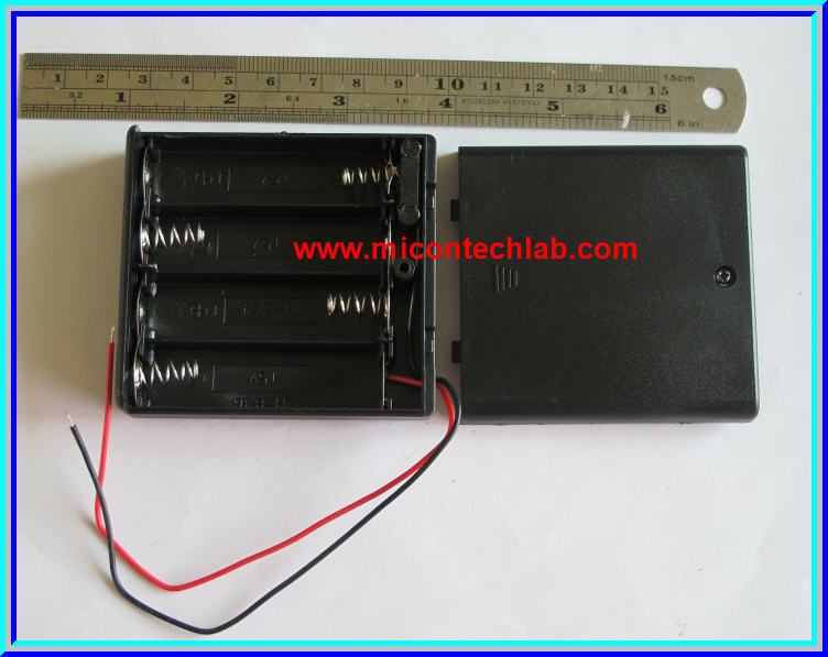 1x กล่องถ่านมีฝา ขนาด AA 4 ก้อน มีสวิตซ์เปิดปิด