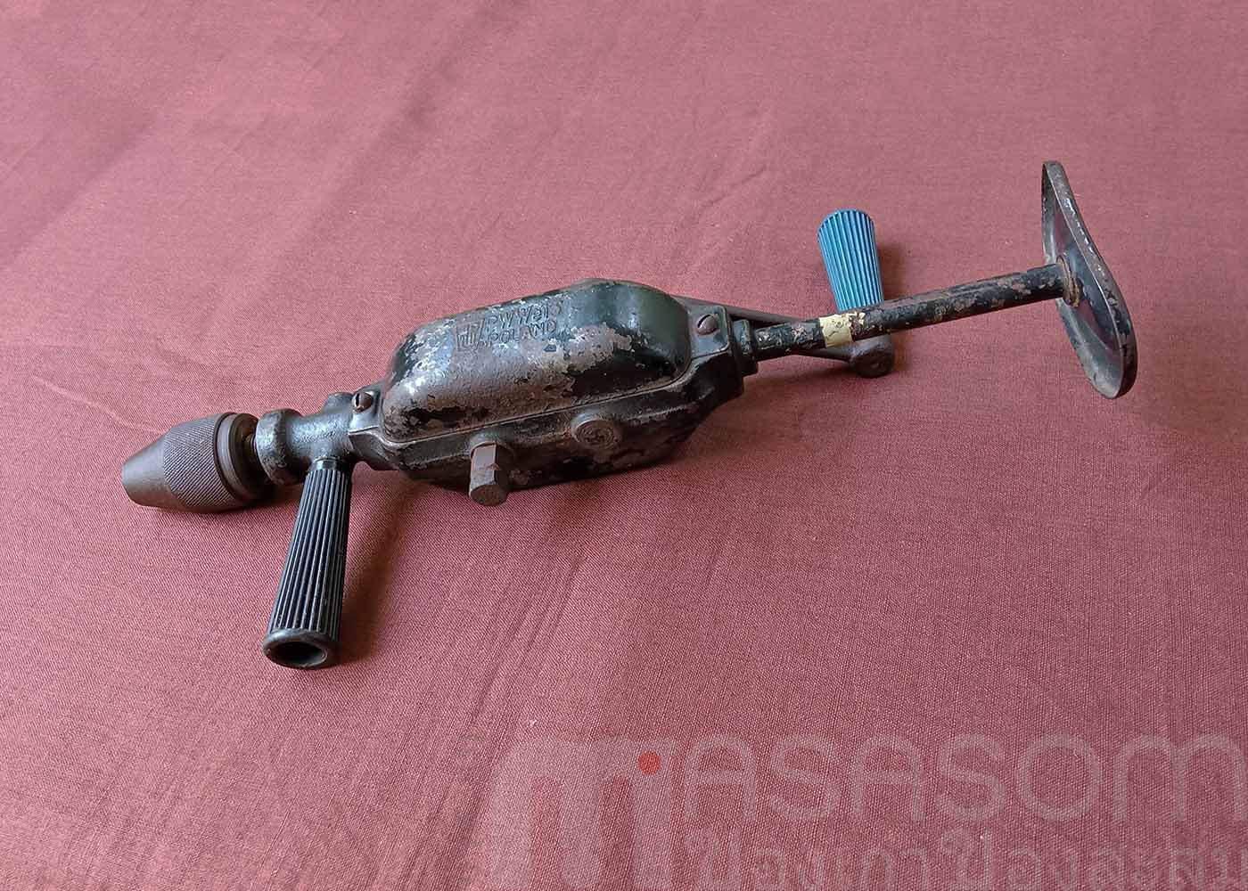 สว่านมือโบราณ