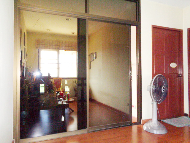 H1134 ขายบ้านเดี่ยว 2ชั้น 72 ตร.วา ม. พัฒนาสิริ ซาฟารีเวิลด์ ซอยเลียบคลองสอง 32 บางชัน คลองสามวา ตกแต่งสวย สภาพพร้อมอยู่