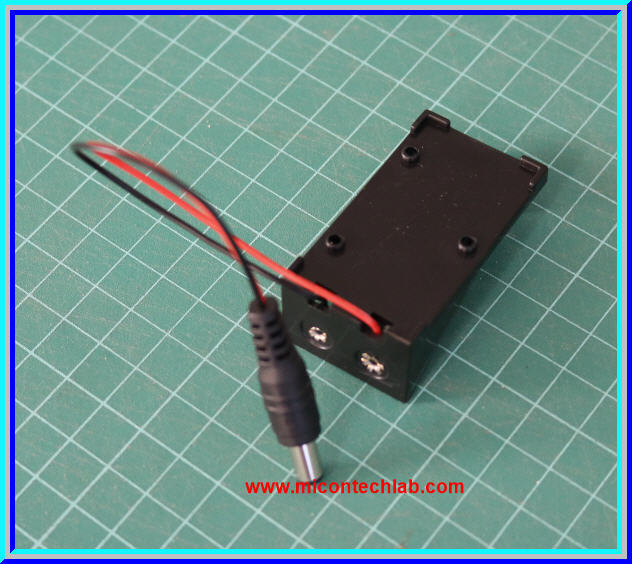 1x ลังถ่านแบตเตอรี่ 9V พร้อมดีซีแจ๊ค 2.1 มม (9V battery Holder)