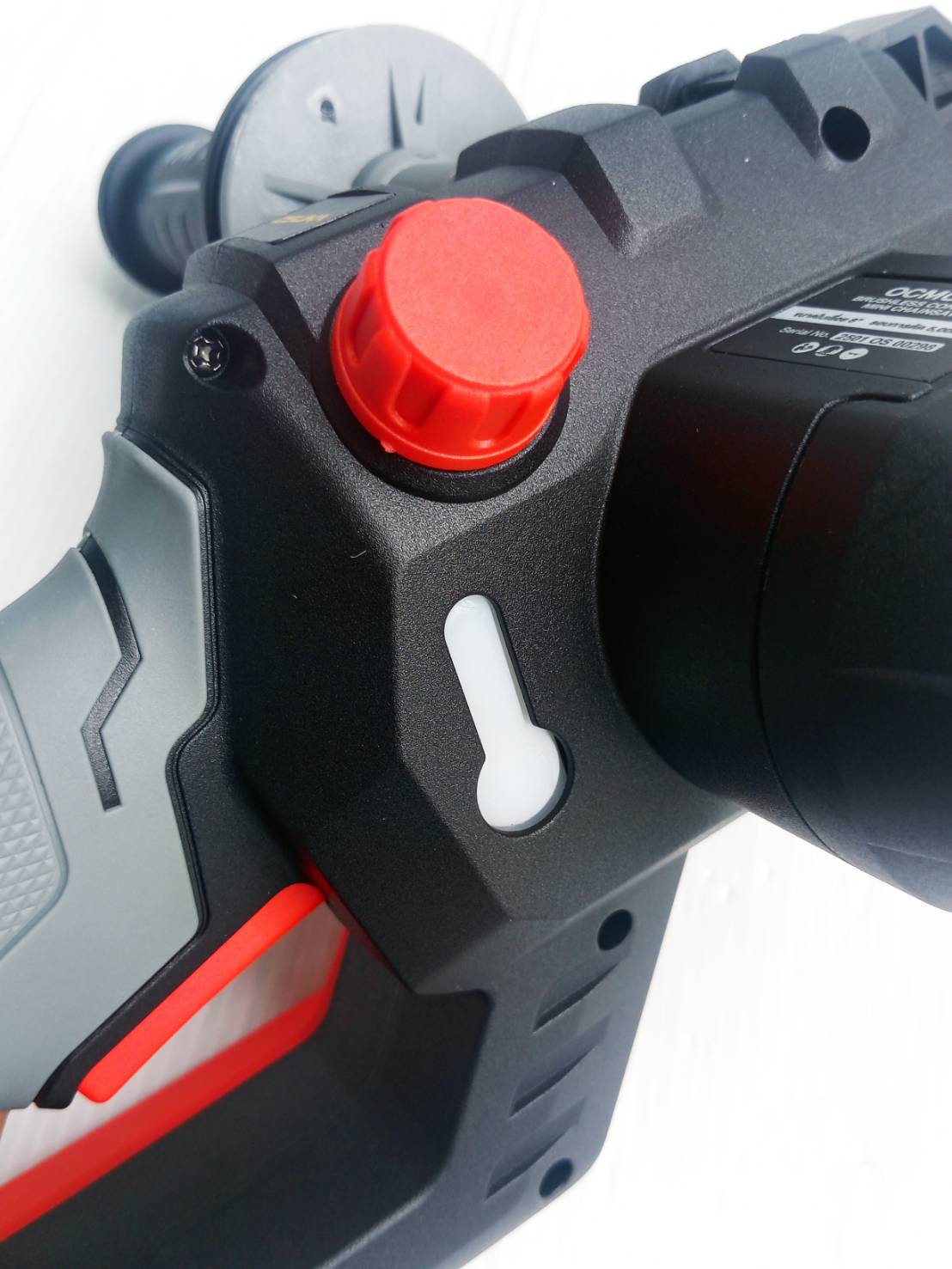 เลื่อยไฟฟ้าไร้สายไร้แปรงถ่าน 8" OCMC537-N 20V OSUKA