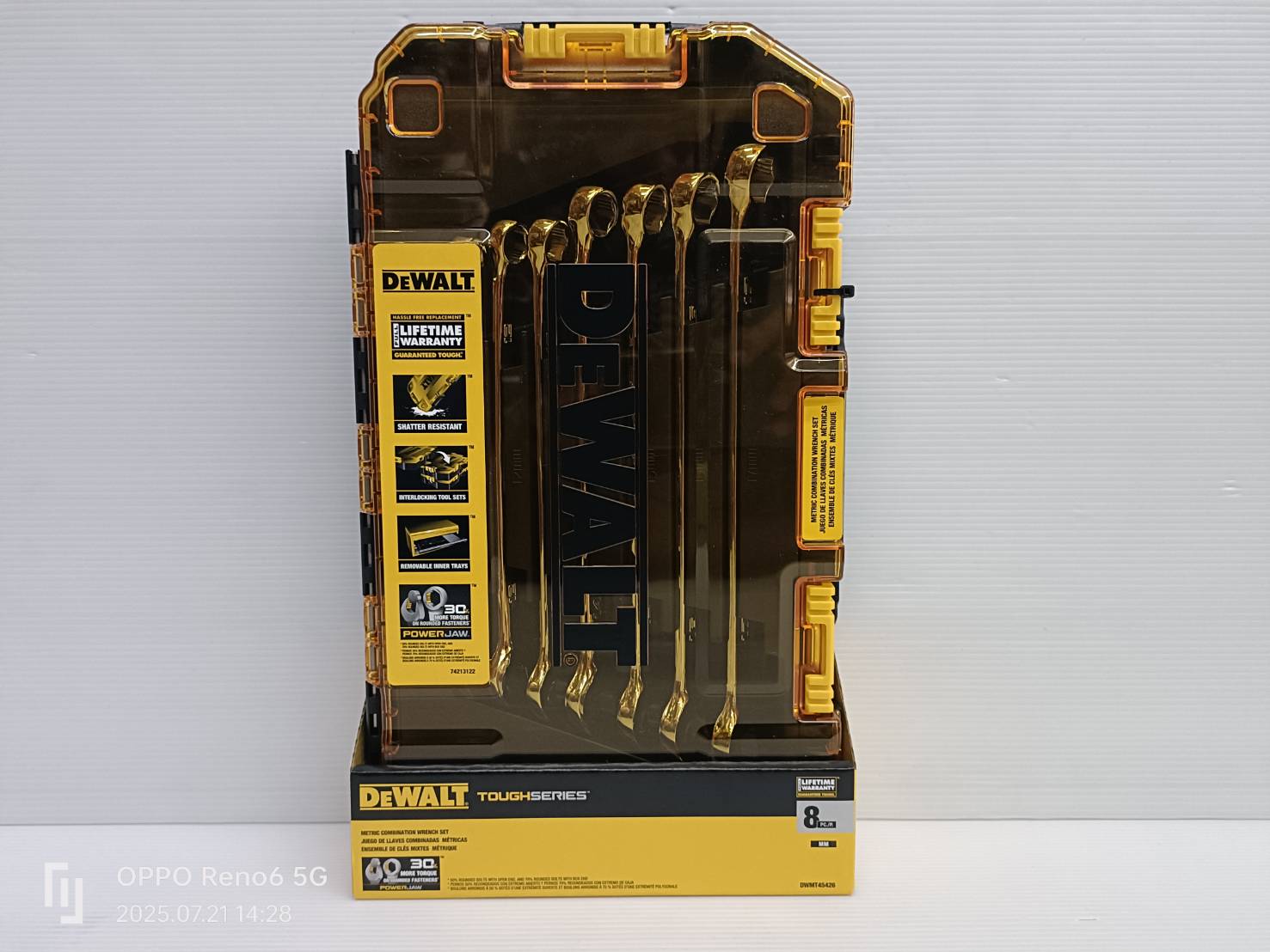 DEWALT ชุดประแจแหวนข้างฯ 8 ชิ้น 10-17 มม. รุ่น DWMT45426 กล่องใส มุมเอียง 15 องศา