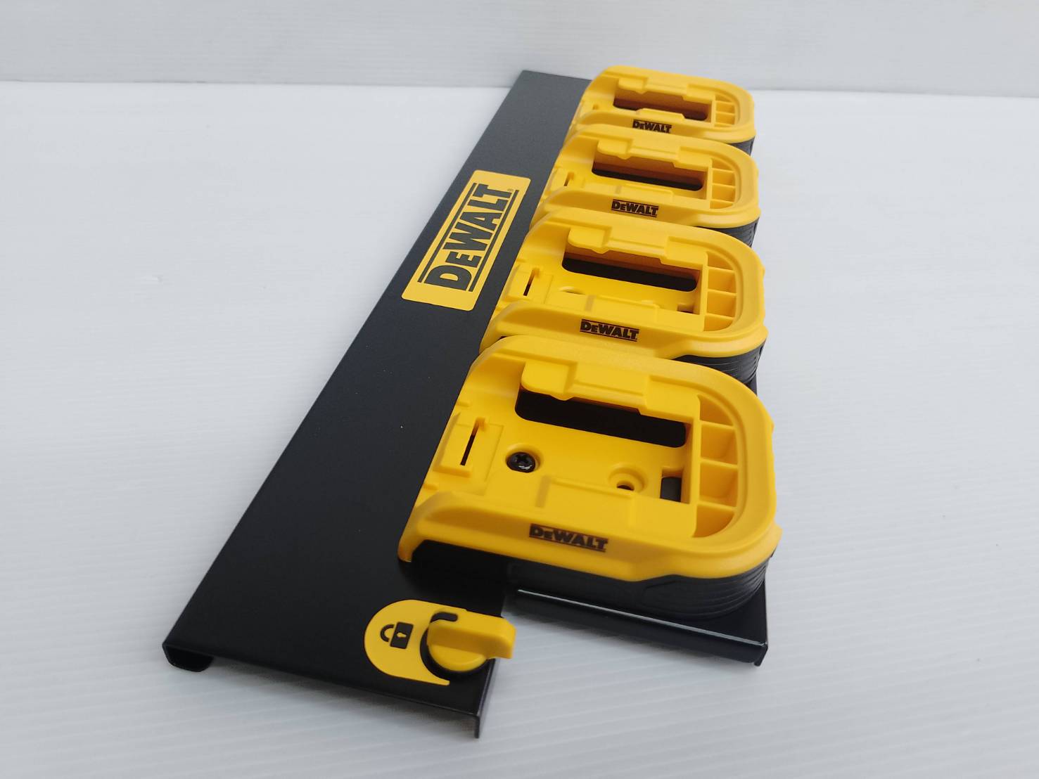 รางยึดแบตเตอรี่ DWST82819 DEWALT