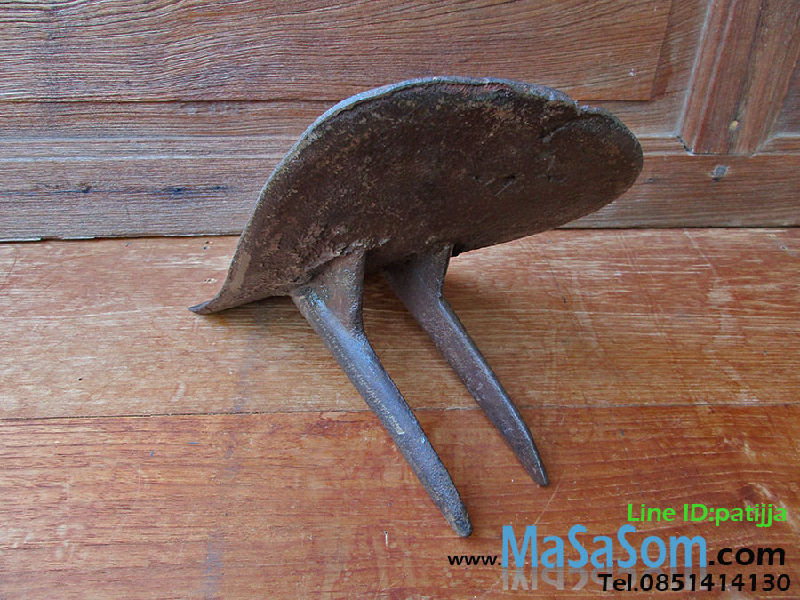 ผานไถโบราณชิ้นบน F3