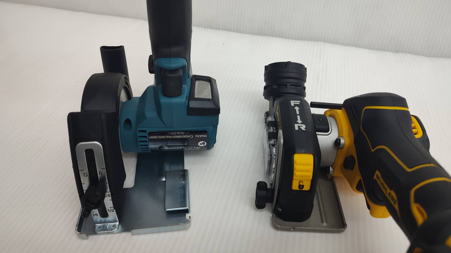 เครื่องตัด 3in1 DMC300Z MAKITA