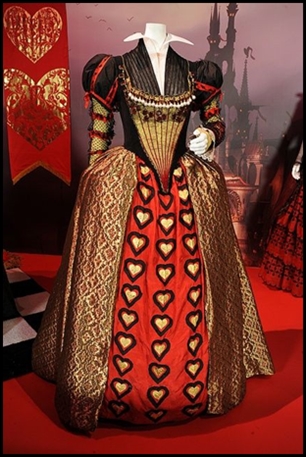 ชุดราชินีโพแดง / ชุดราชินีอิเรซเบธ / ชุด Red Queen @ อลิส อิน วันเดอร์แลนด์ / ชุดราชินีแดง / ชุดราชินีไพ่