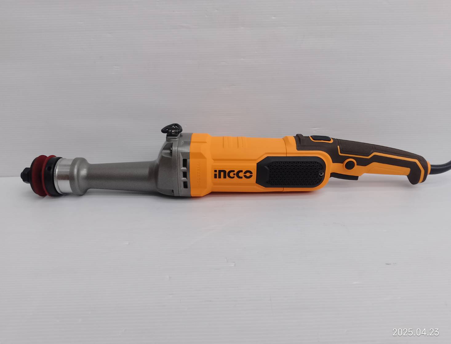 INGCO เครื่องเจียร์คอยาว 1100W รุ่น SG11008