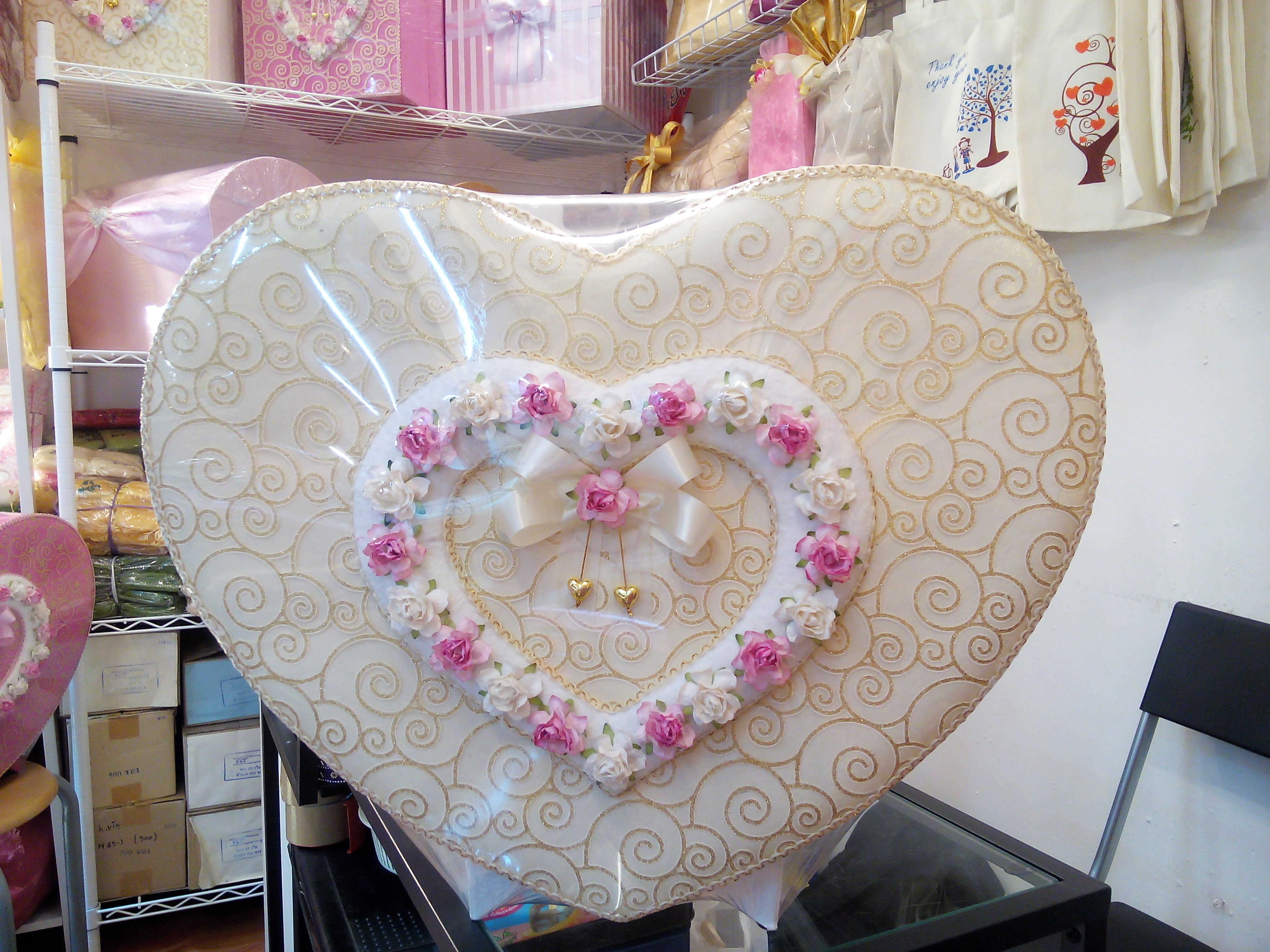 กล่องหัวใจเดี่ยวใหญ่ สีครีมทอง