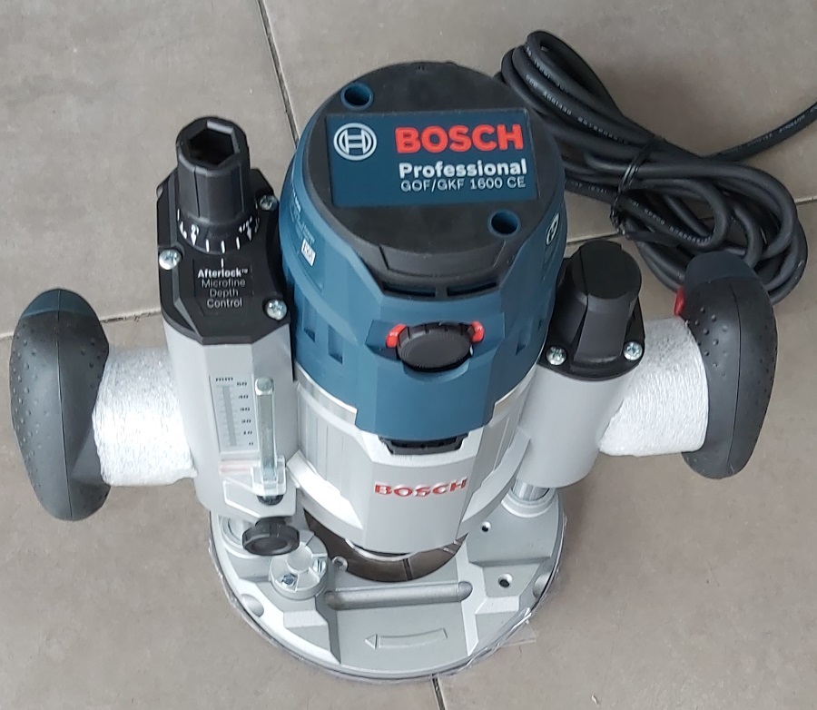 เร้าเตอร์ GMF1600CE BOSCH ชุดใหญ่